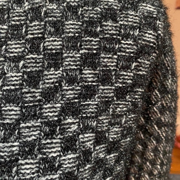 Maxsport black and grey checkered sweater/cardigan. Medium. Two front pockets. - Picture 10 of 15